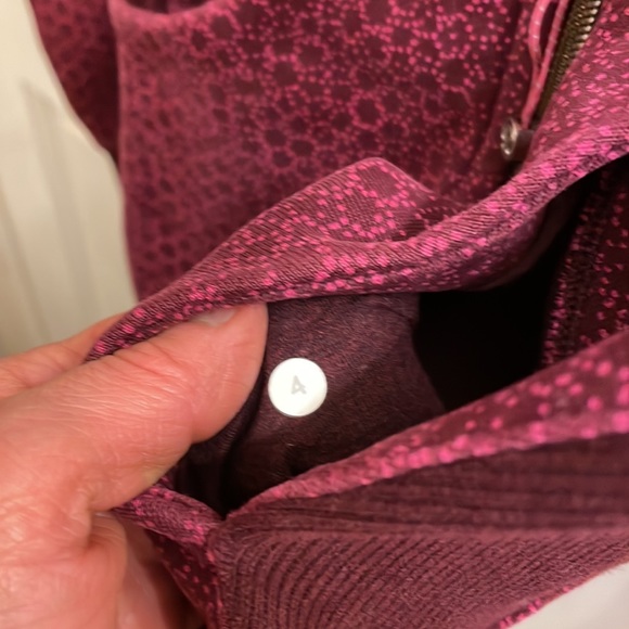 Size 4 Lululemon Scuba Hoody - Picture 4 of 5